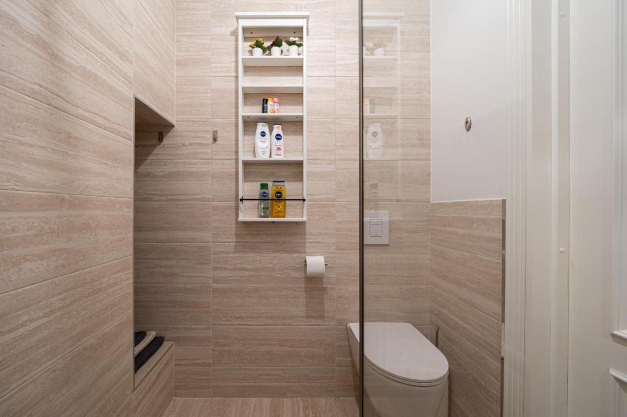 Library House "Bibliotekas Nams" - Apartment With Park View 리가 외부 사진